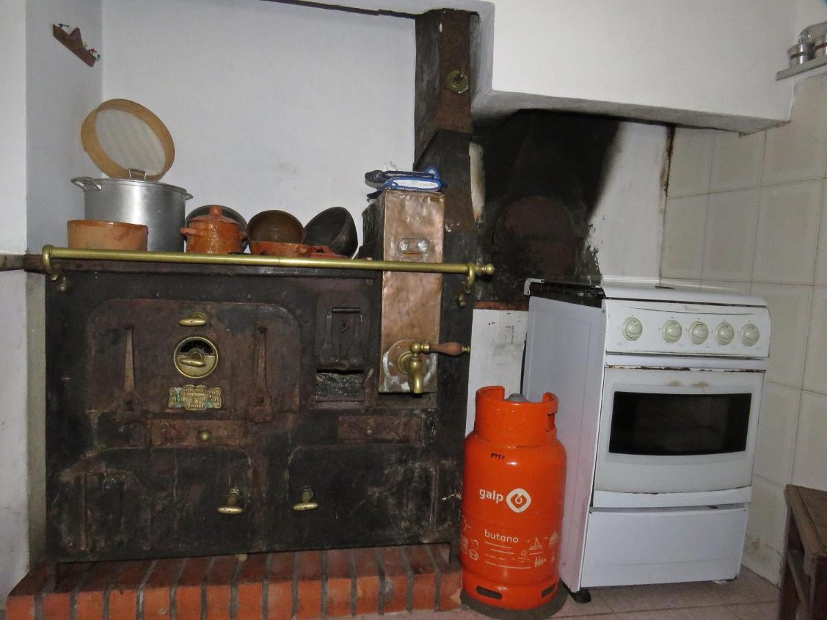 Casa Eira Do Povo 1 Guest House Vale de Colmeias Ngoại thất bức ảnh